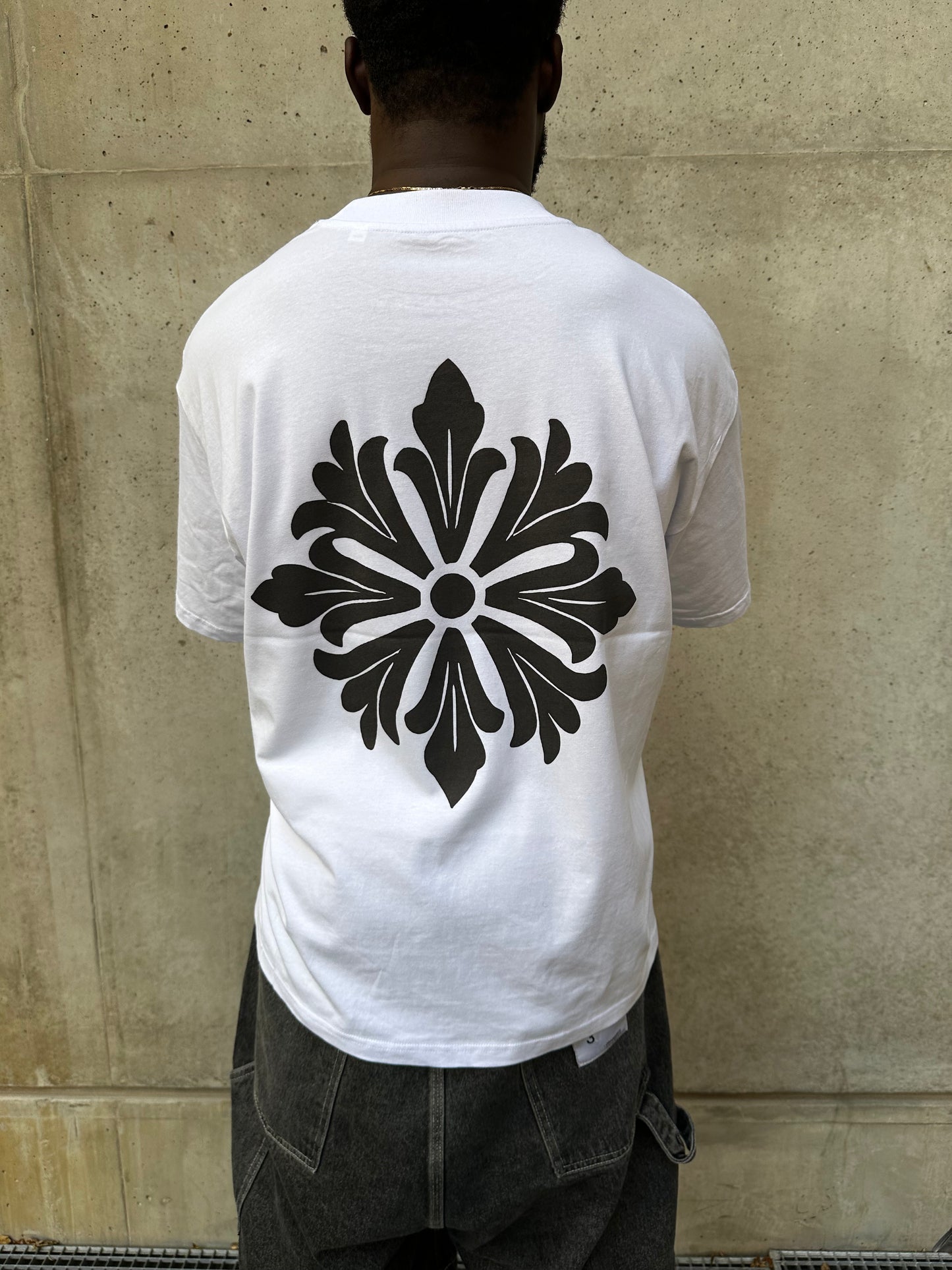 TYPE SHIRT Essential White Tee